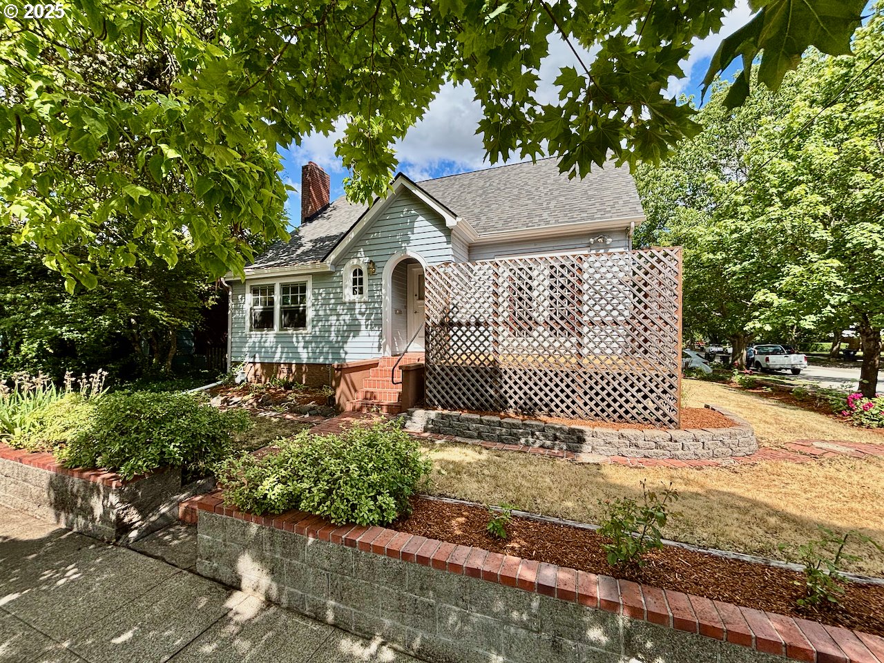 991 POLK ST