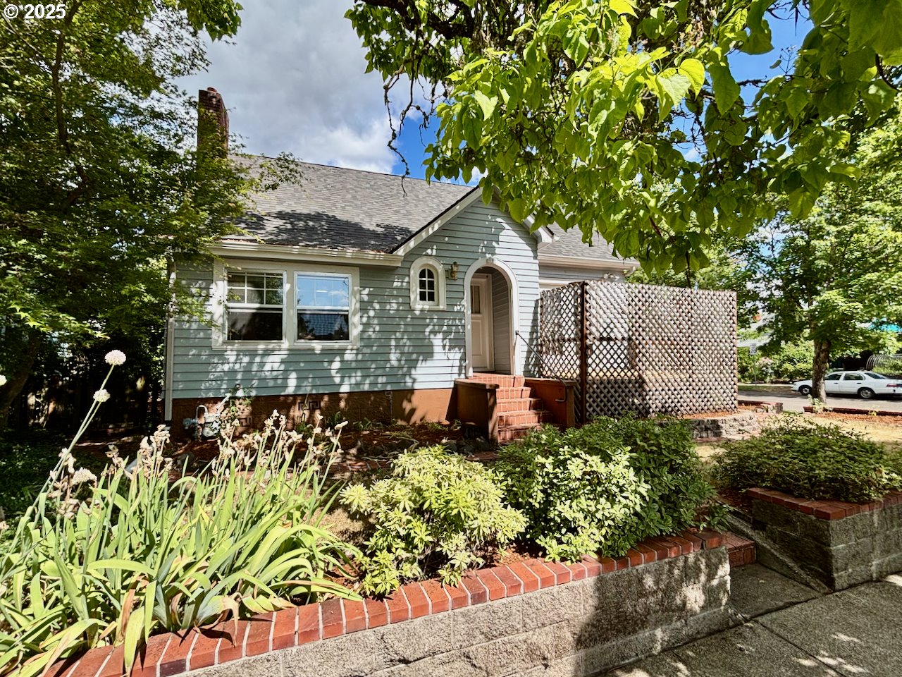 991 POLK ST