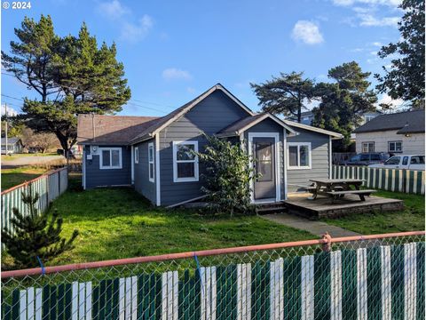 A home in Coos Bay