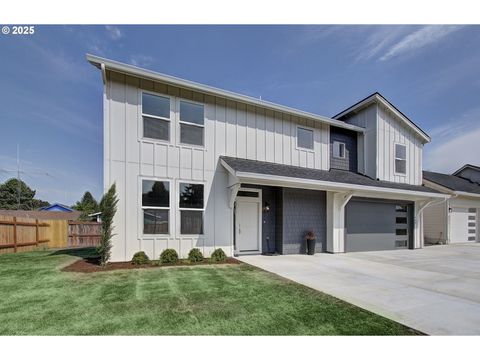 442 WASHINGTON ST Woodland WA 98674