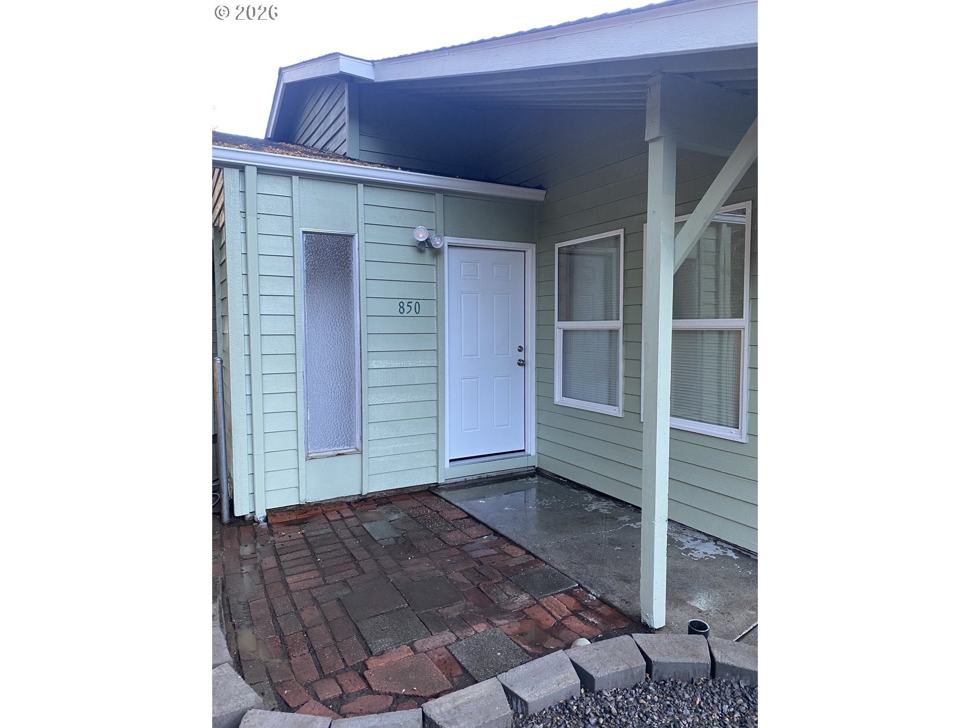 850 W POWELL BLVD