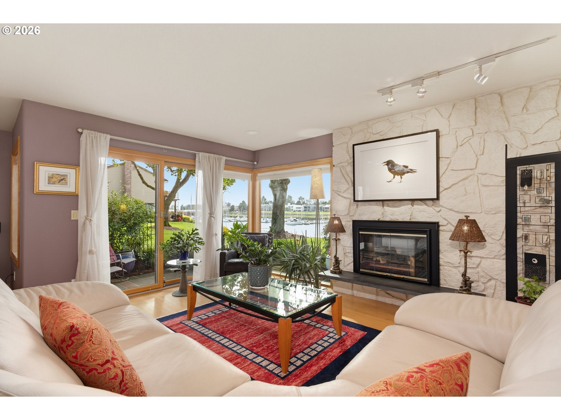 230 N HAYDEN BAY DR