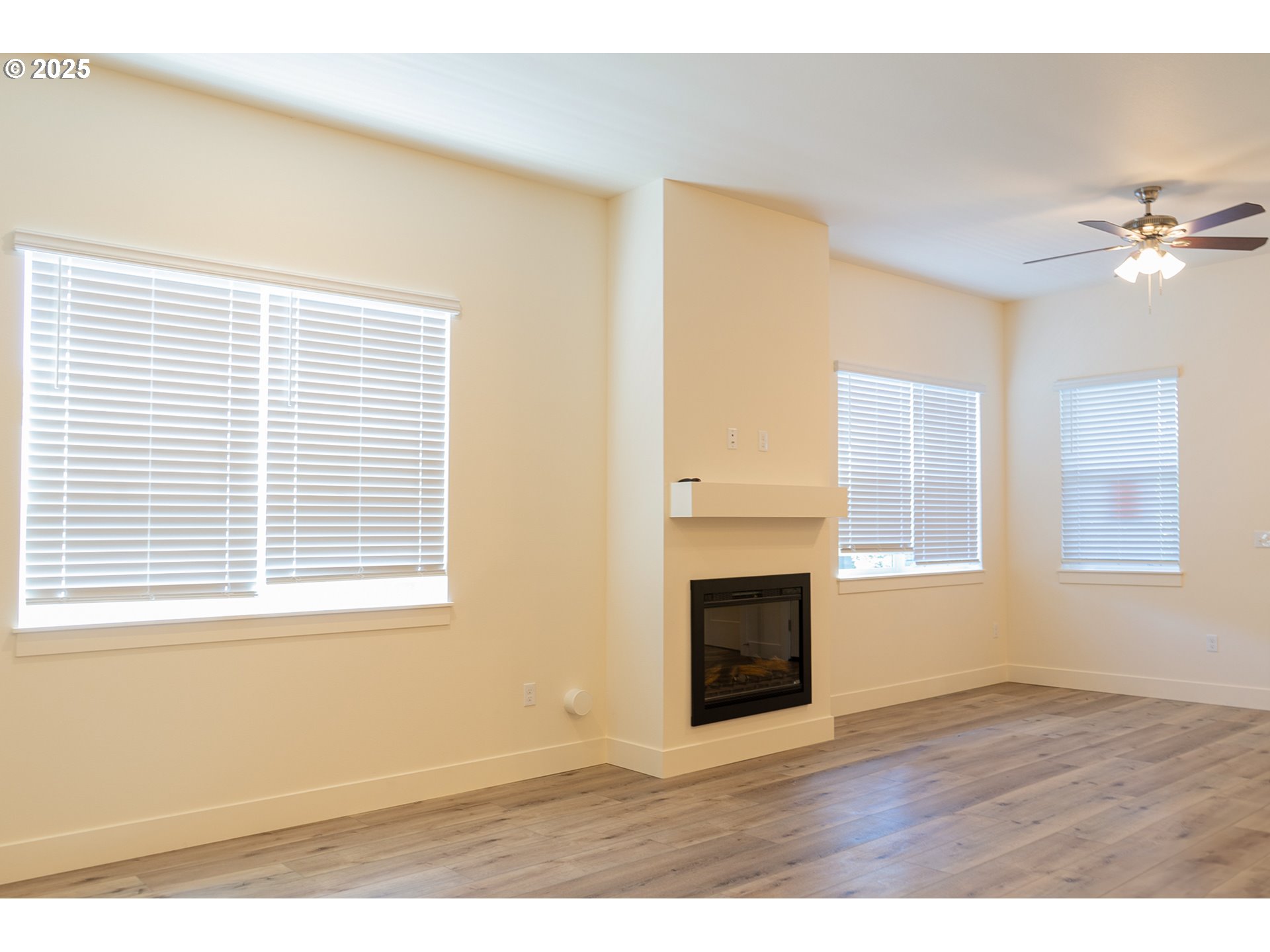 325 S Idaho