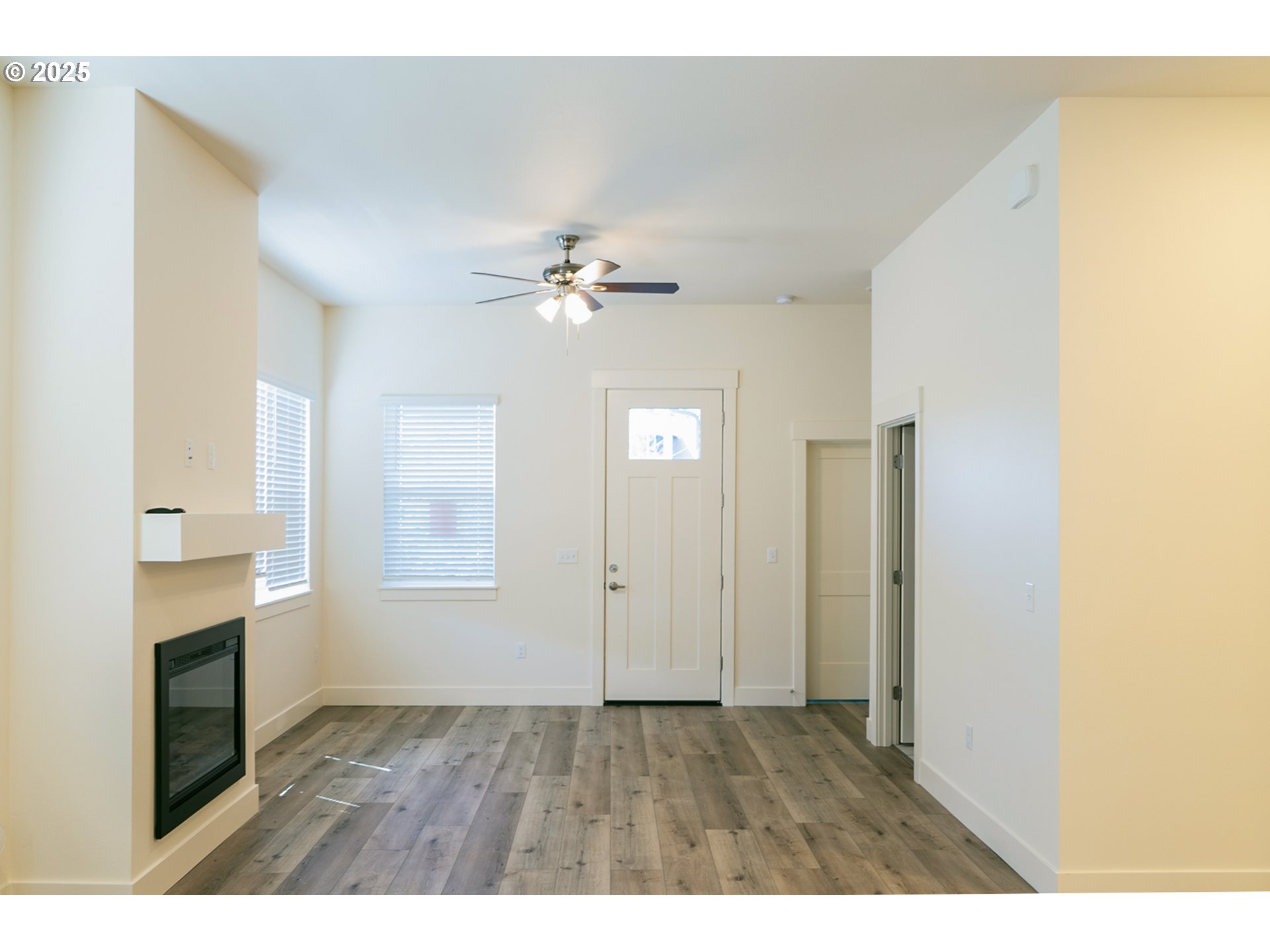 325 S Idaho