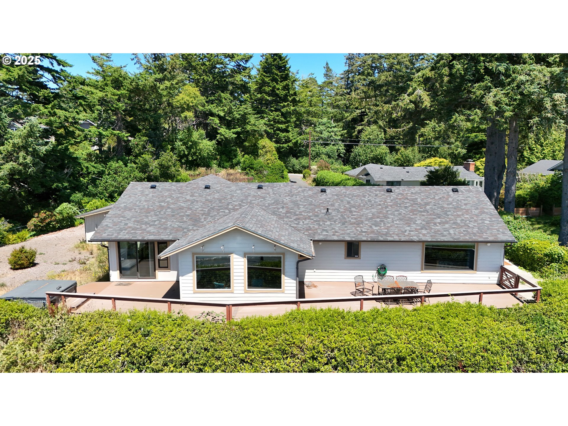 100 RHODODENDRON DR