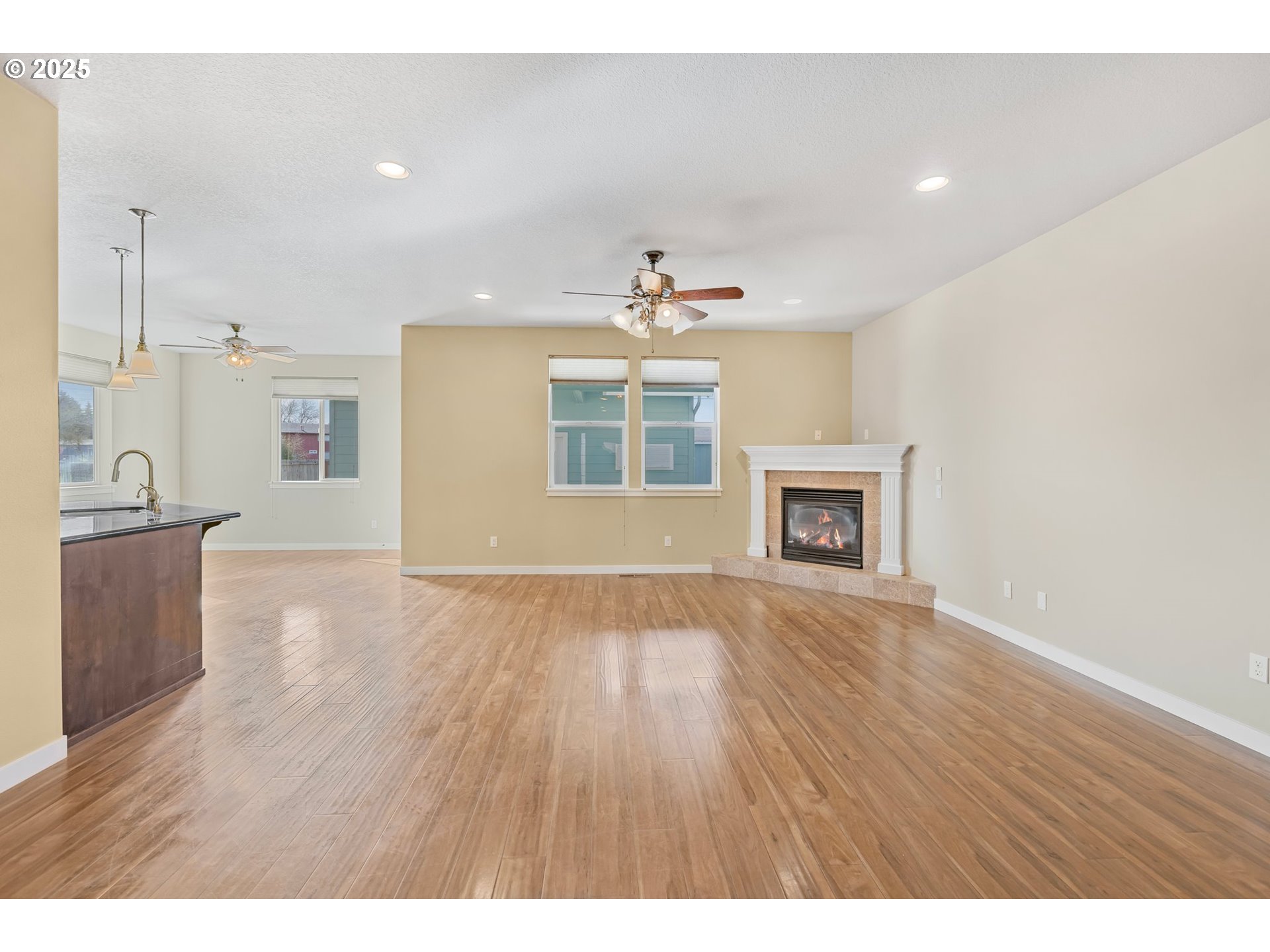 Junction City, Oregon 97448, United States, 3 Bedrooms Bedrooms, ,2 BathroomsBathrooms,Residential,Active,98790