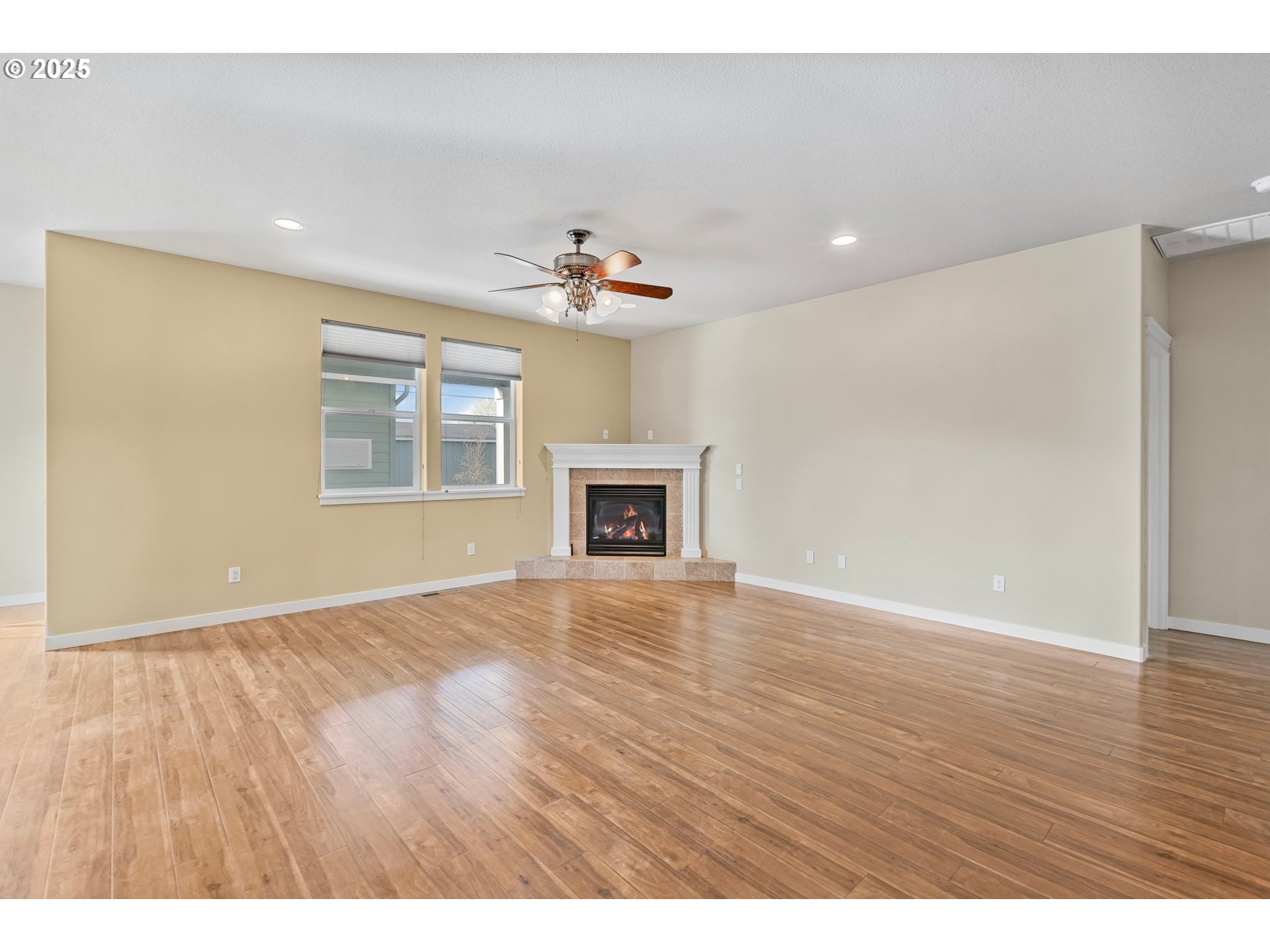 Junction City, Oregon 97448, United States, 3 Bedrooms Bedrooms, ,2 BathroomsBathrooms,Residential,Active,98790