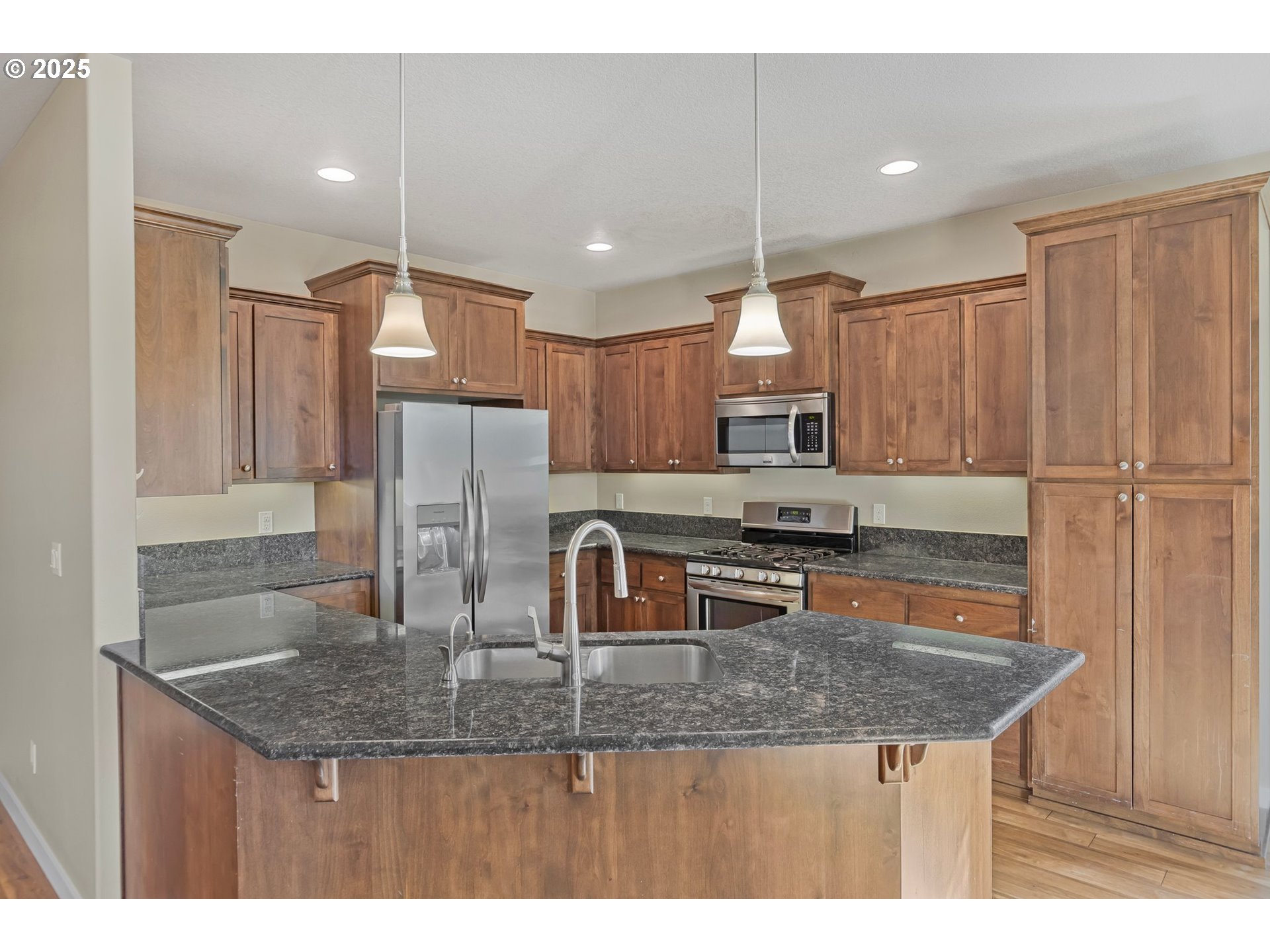 Junction City, Oregon 97448, United States, 3 Bedrooms Bedrooms, ,2 BathroomsBathrooms,Residential,Active,98790