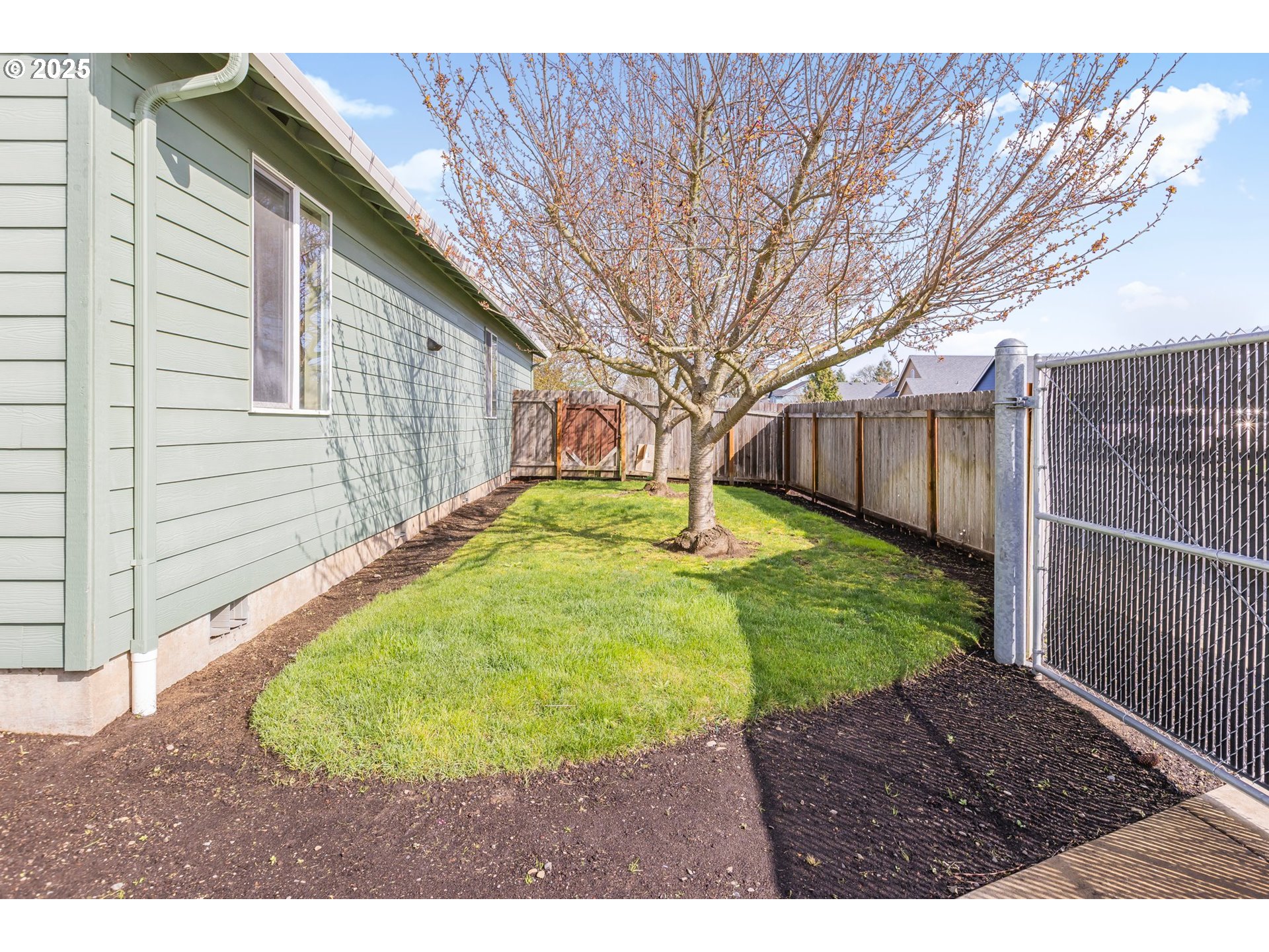 Junction City, Oregon 97448, United States, 3 Bedrooms Bedrooms, ,2 BathroomsBathrooms,Residential,Active,98790