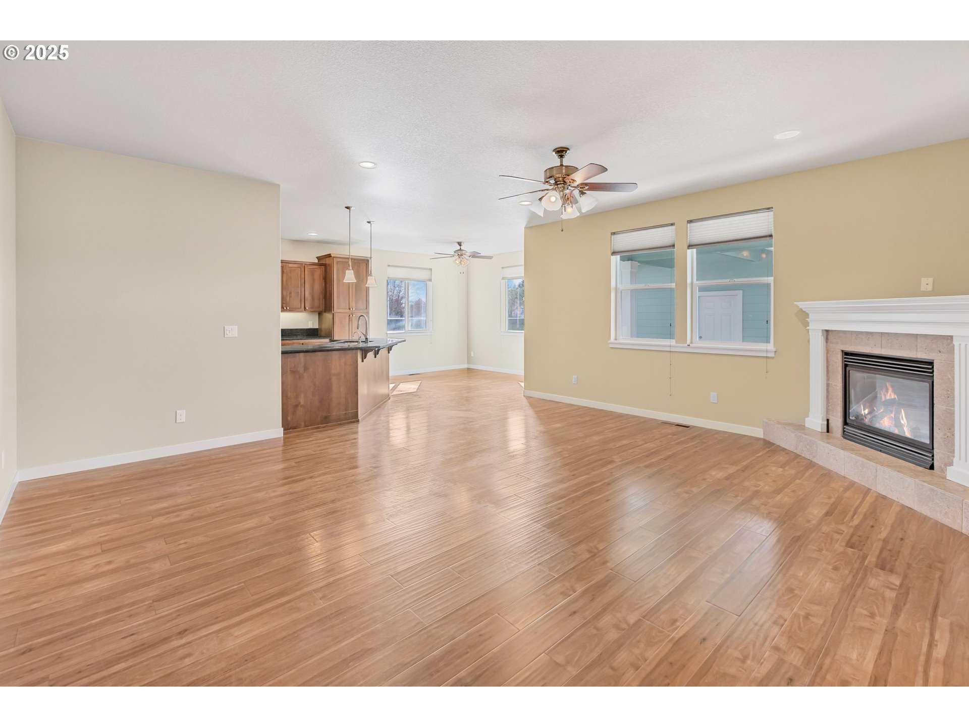 Junction City, Oregon 97448, United States, 3 Bedrooms Bedrooms, ,2 BathroomsBathrooms,Residential,Active,98790