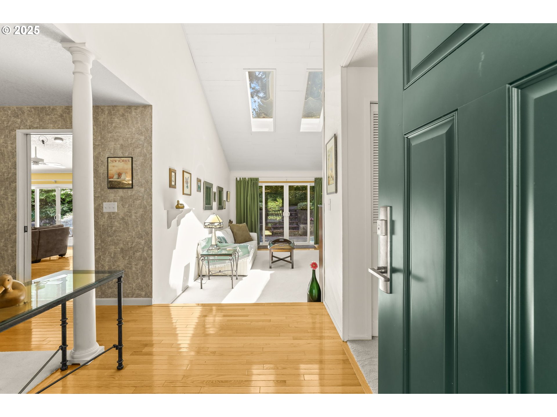 39 WALKING WOODS DR
