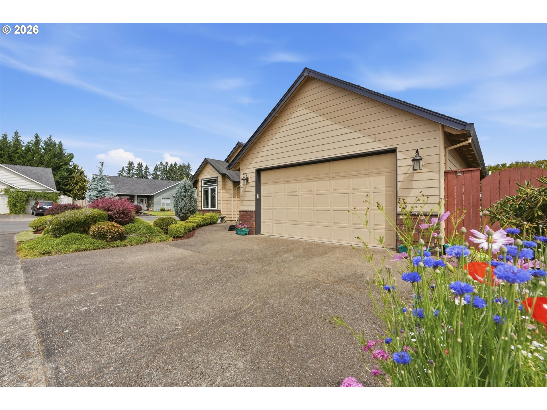 276 SE 8TH AVE