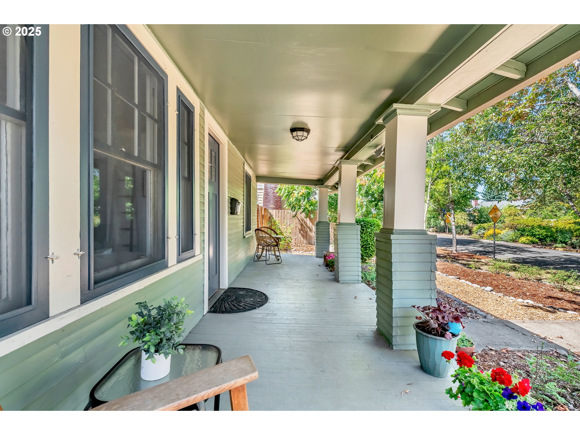 1400 W 5TH AVE