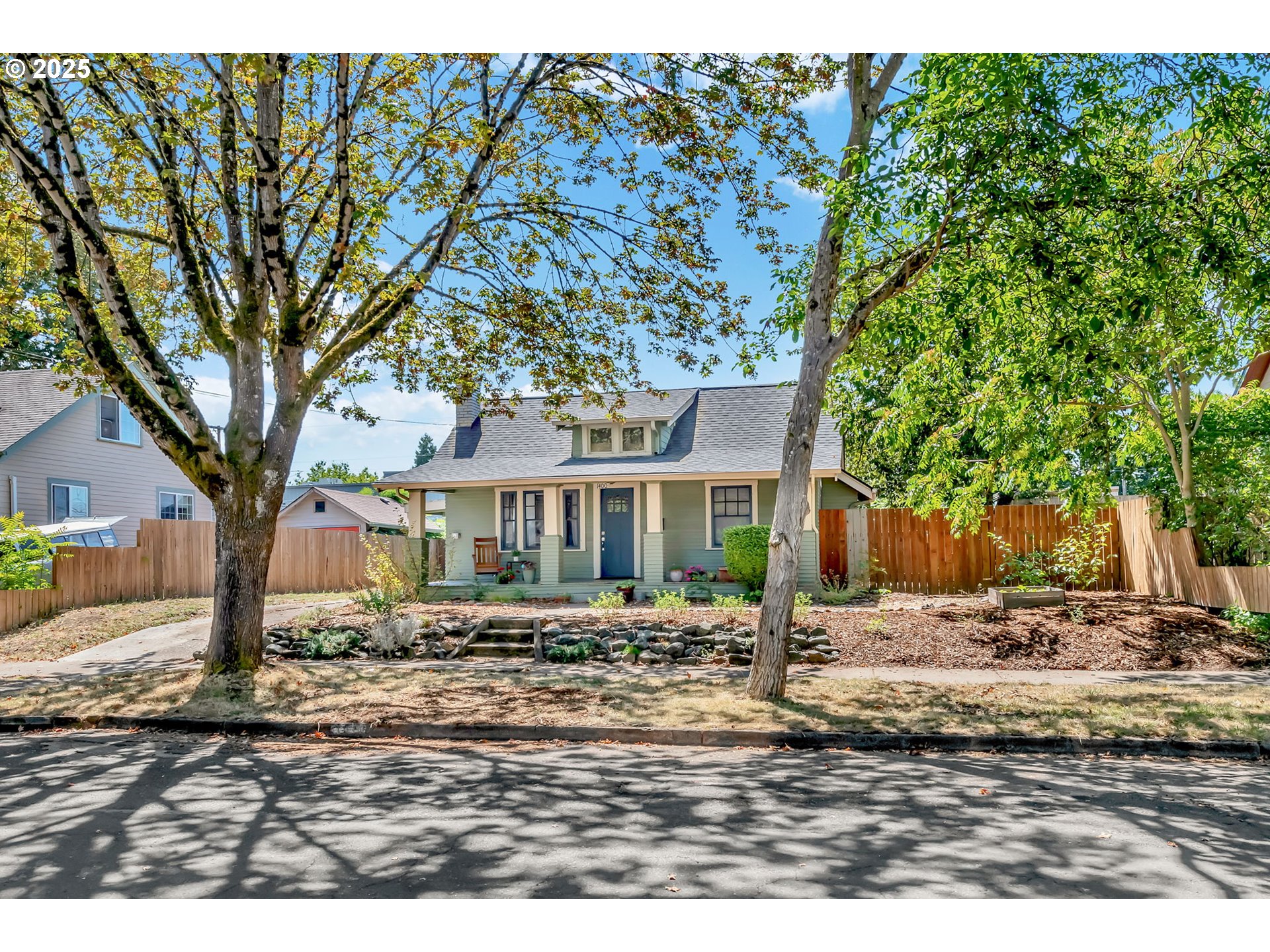 1400 W 5TH AVE