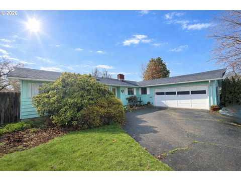 126 WOODLANE DR Springfield OR 97477