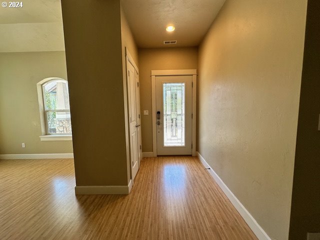 1198 WINSOME CIR
