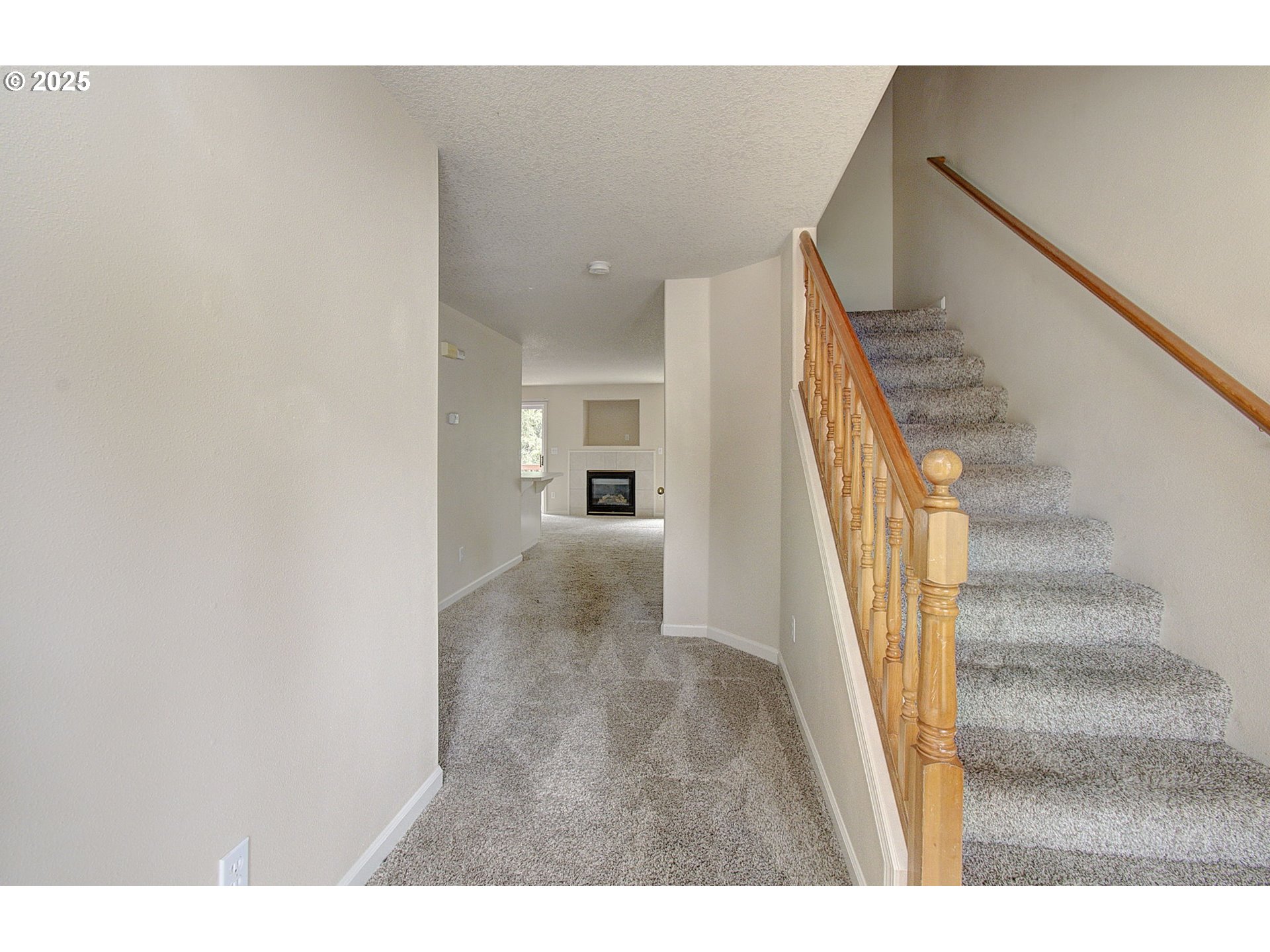 2101 NE 137TH CT