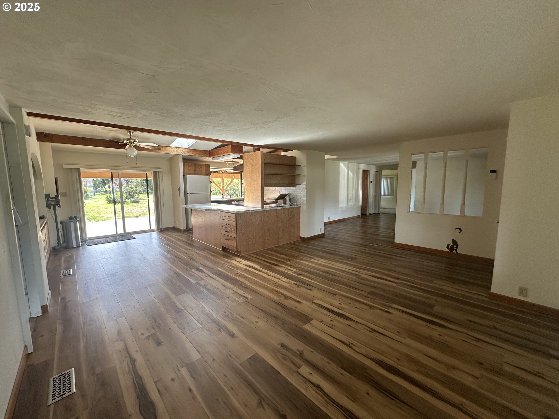 524 QUAIL LN