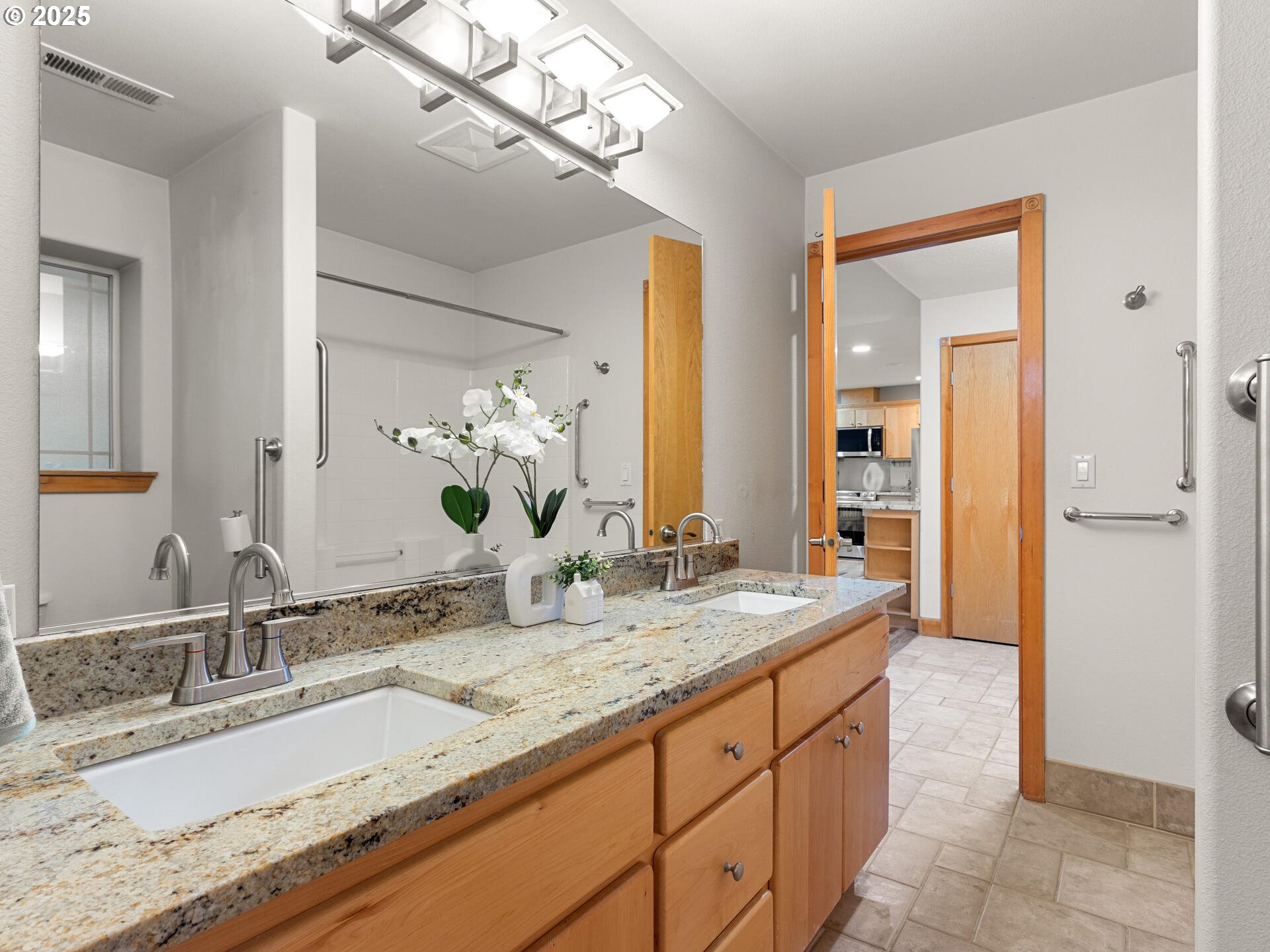 Battle Ground, Washington 98604, United States, 6 Bedrooms Bedrooms, ,4 BathroomsBathrooms,Residential,Active,243309