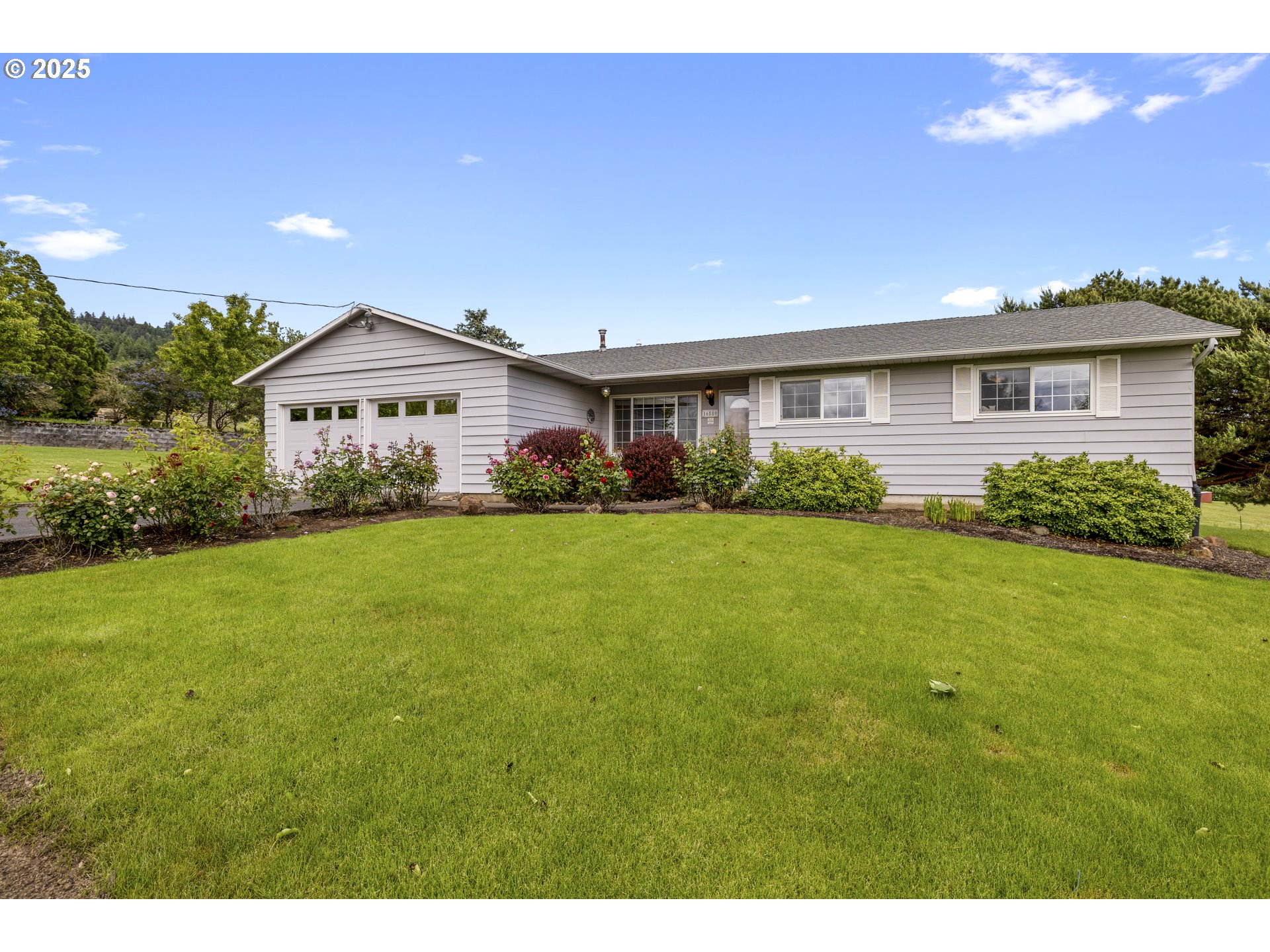 16580 NE CHEHALEM DR
