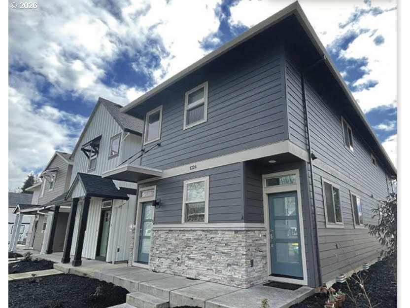 1270 PACIFIC AVE