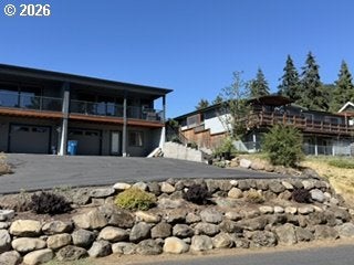 514 NE Grandview BLVD