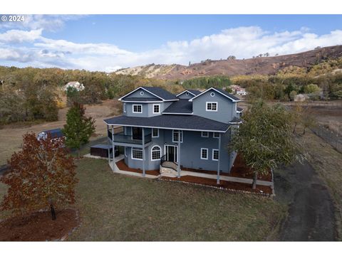 A home in Roseburg