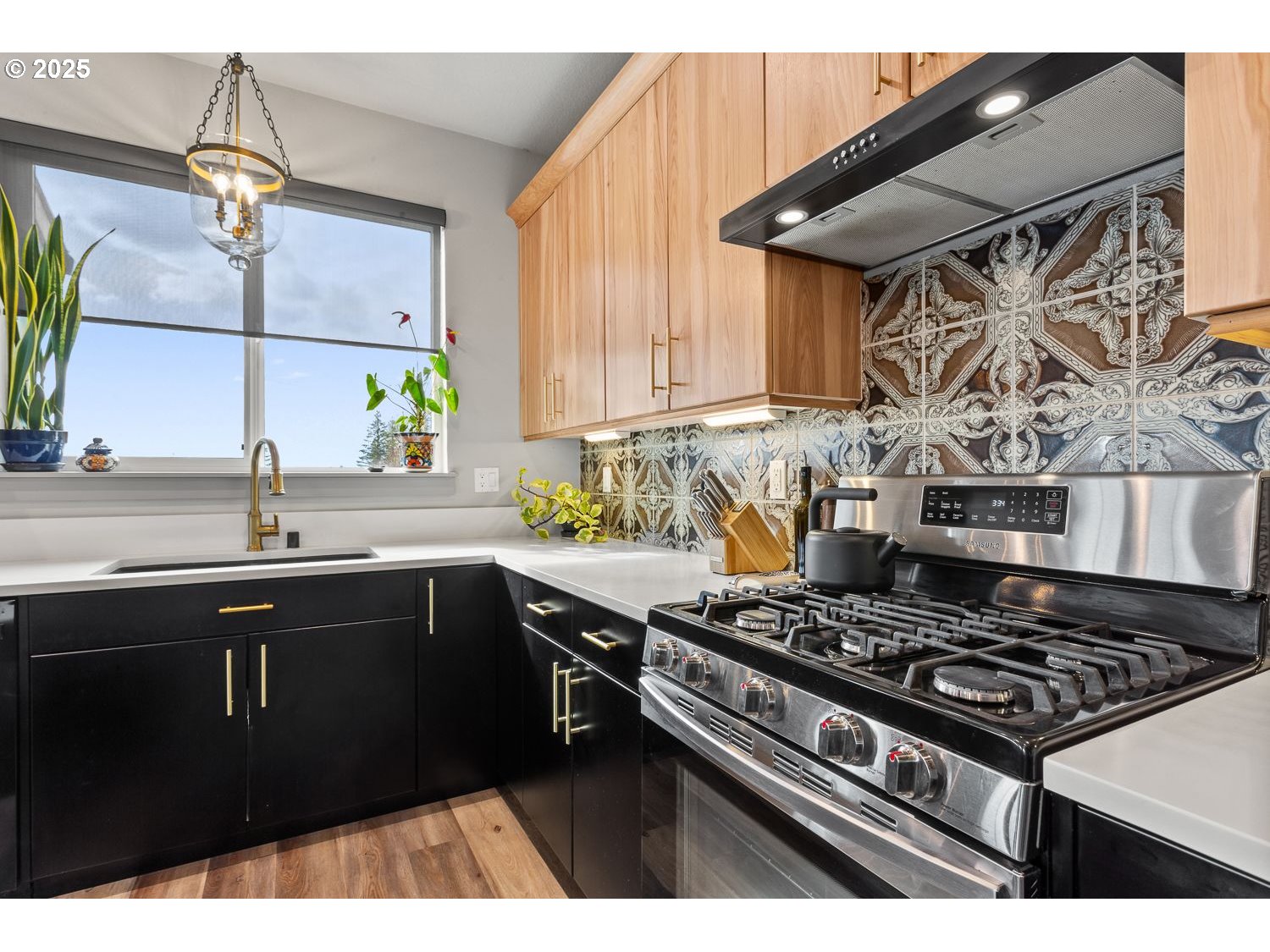 Washougal, Washington 98671, United States, 3 Bedrooms Bedrooms, ,3 BathroomsBathrooms,Residential,Active,92682