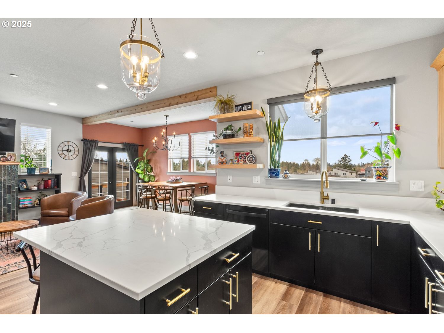 Washougal, Washington 98671, United States, 3 Bedrooms Bedrooms, ,3 BathroomsBathrooms,Residential,Active,92682