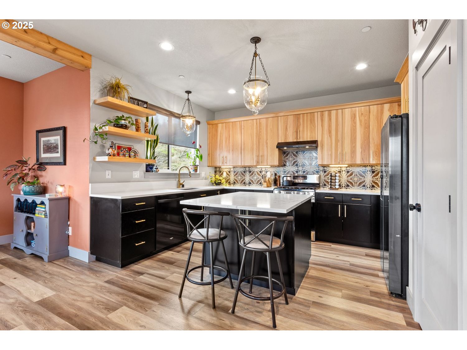 Washougal, Washington 98671, United States, 3 Bedrooms Bedrooms, ,3 BathroomsBathrooms,Residential,Active,92682