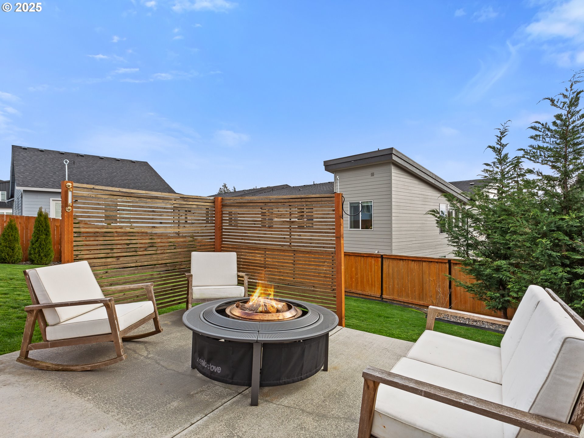 Washougal, Washington 98671, United States, 3 Bedrooms Bedrooms, ,3 BathroomsBathrooms,Residential,Active,92682