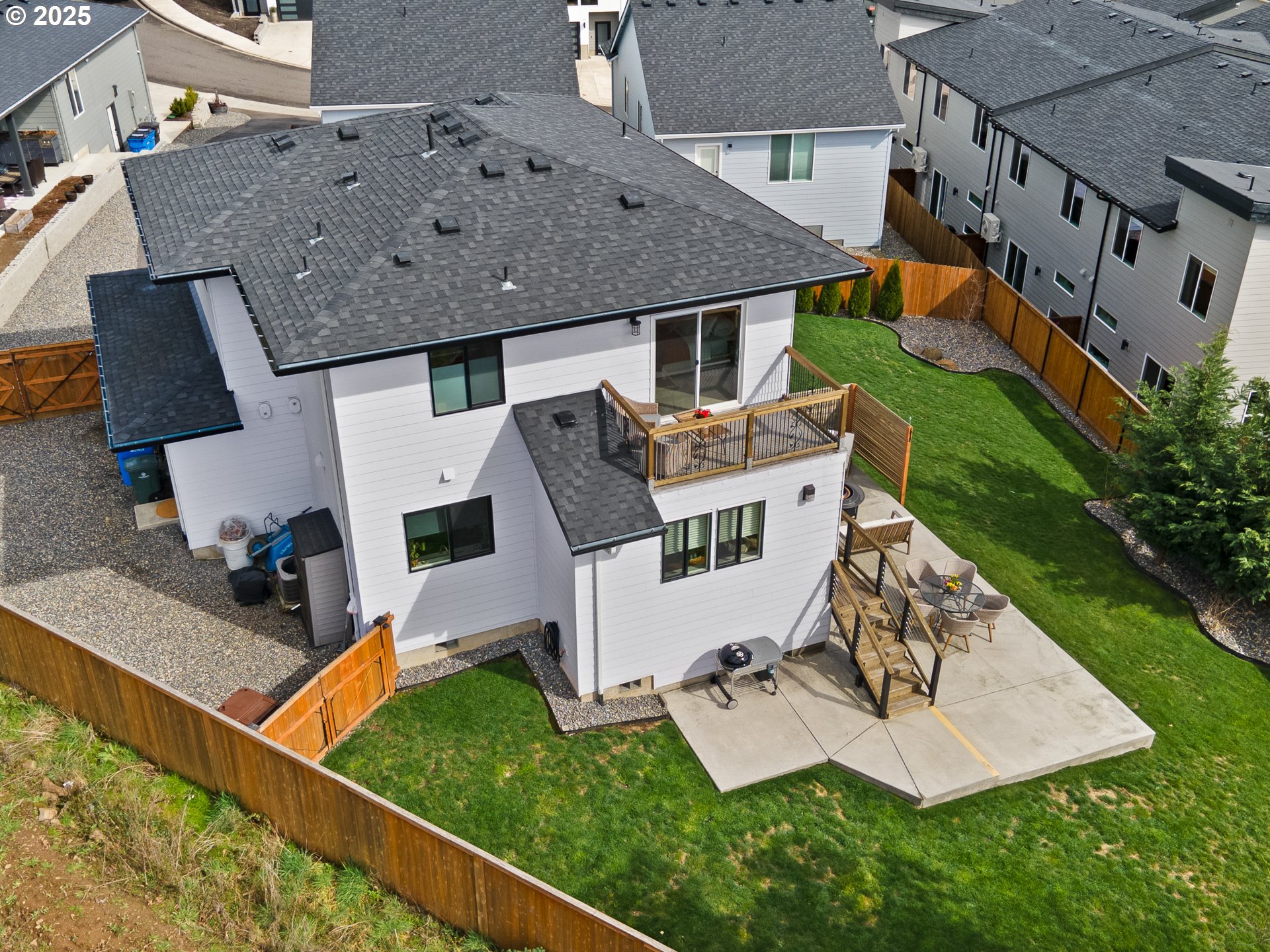 Washougal, Washington 98671, United States, 3 Bedrooms Bedrooms, ,3 BathroomsBathrooms,Residential,Active,92682