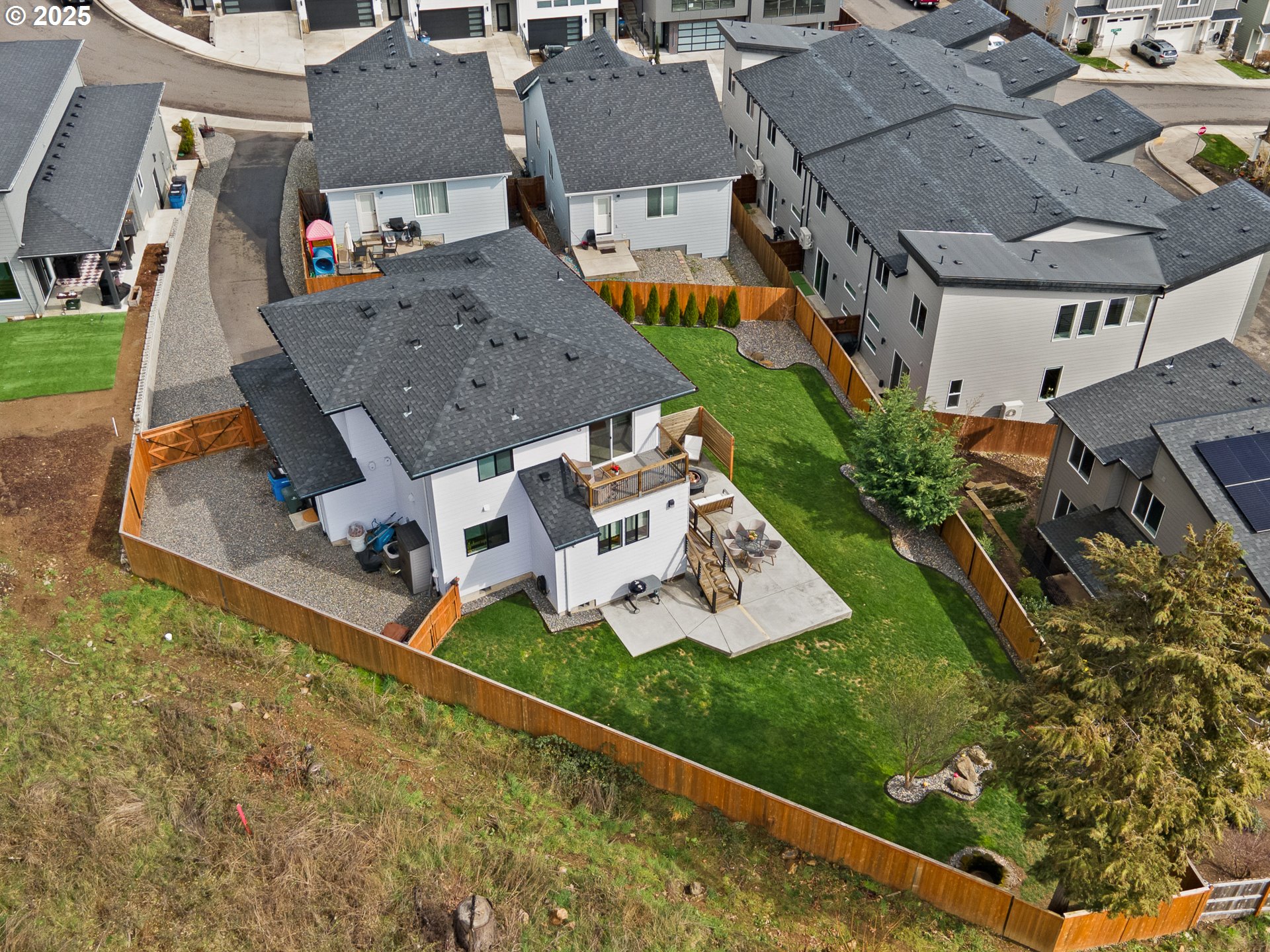 Washougal, Washington 98671, United States, 3 Bedrooms Bedrooms, ,3 BathroomsBathrooms,Residential,Active,92682