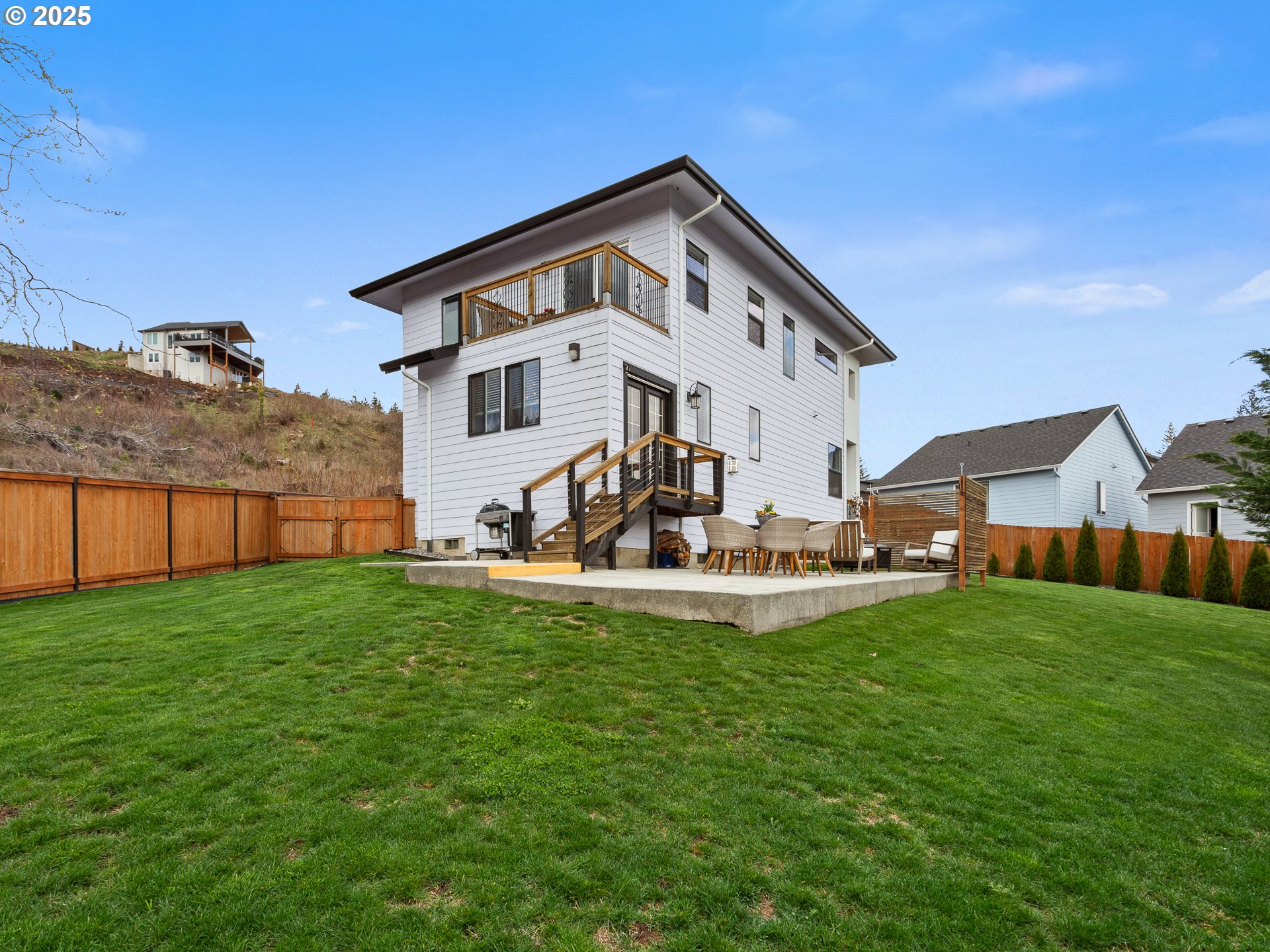 Washougal, Washington 98671, United States, 3 Bedrooms Bedrooms, ,3 BathroomsBathrooms,Residential,Active,92682