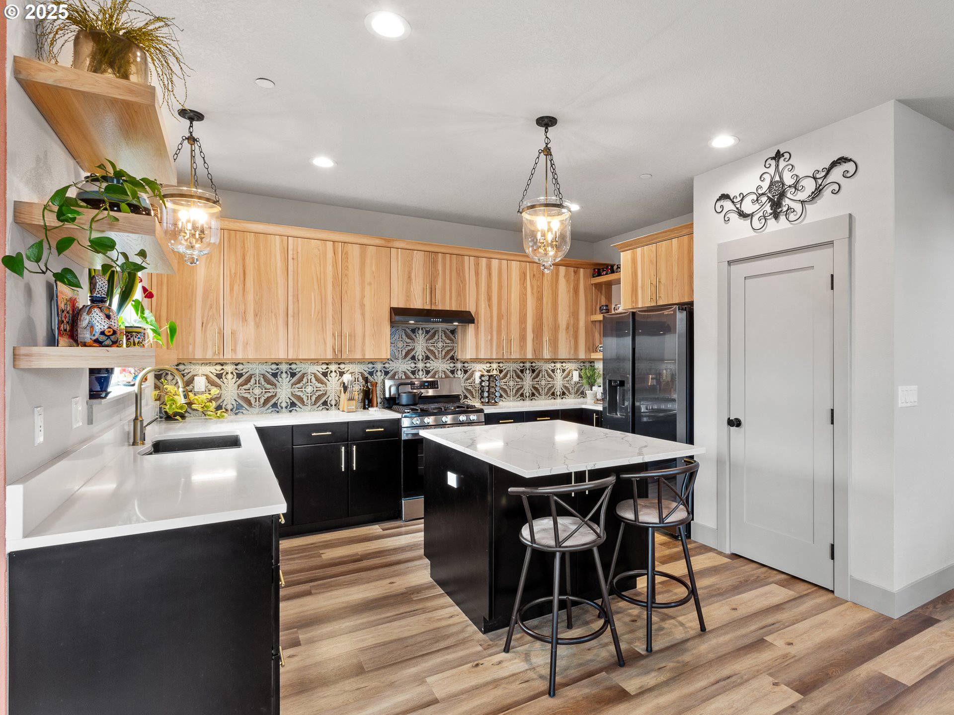 Washougal, Washington 98671, United States, 3 Bedrooms Bedrooms, ,3 BathroomsBathrooms,Residential,Active,92682