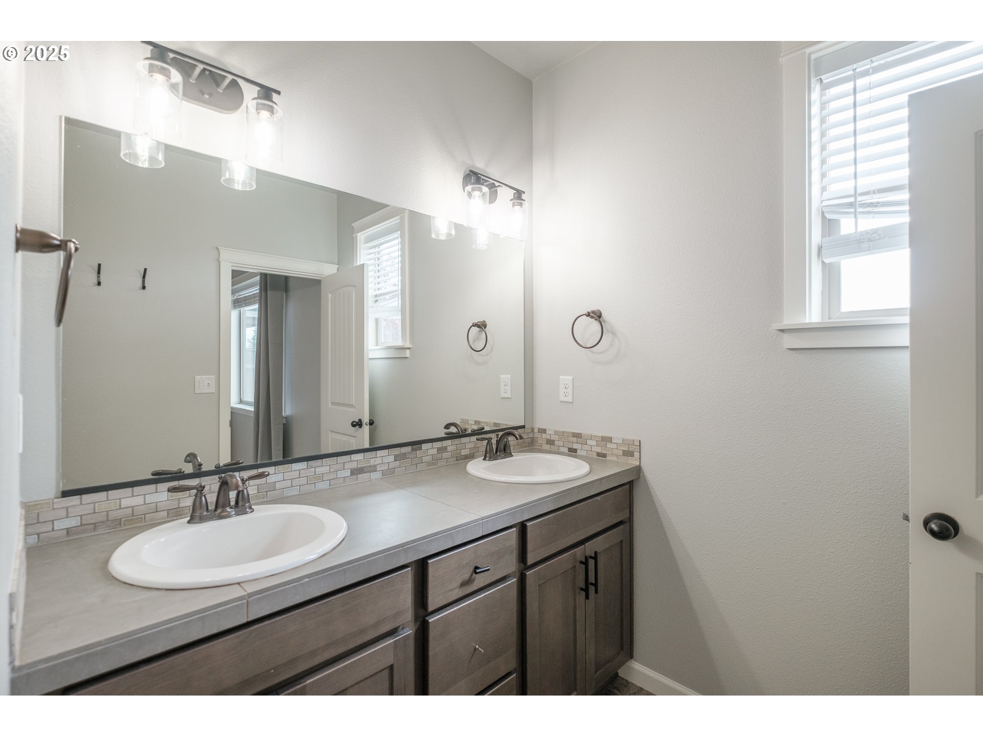 Albany, Oregon 97321, United States, 3 Bedrooms Bedrooms, ,2 BathroomsBathrooms,Residential,Active,139402