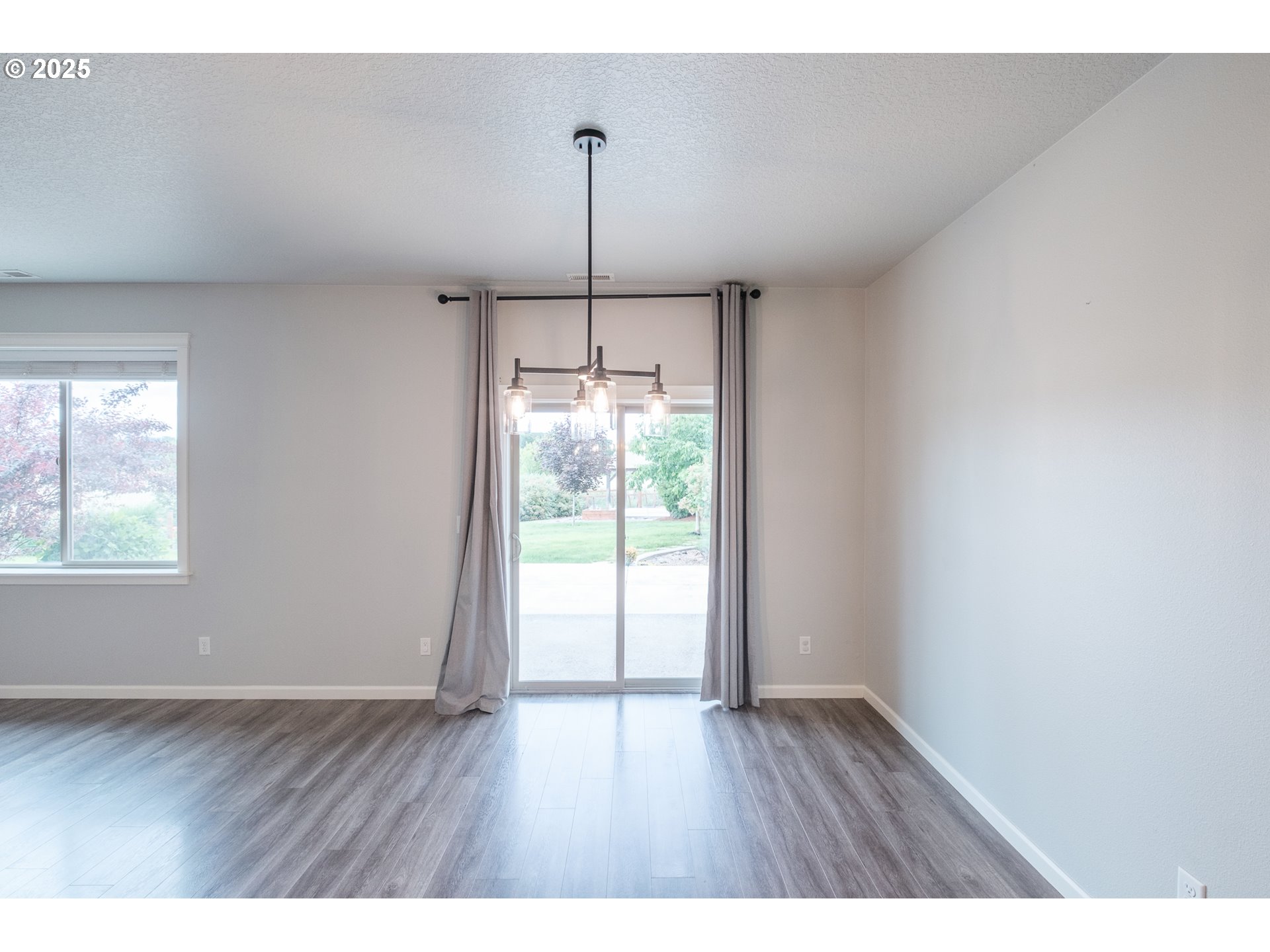 Albany, Oregon 97321, United States, 3 Bedrooms Bedrooms, ,2 BathroomsBathrooms,Residential,Active,139402