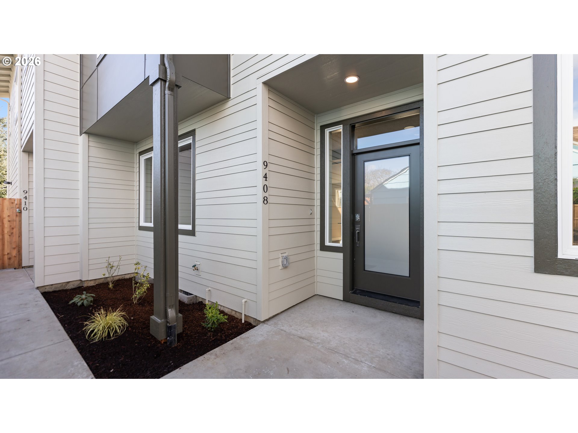 9408 N ST. LOUIS AVE