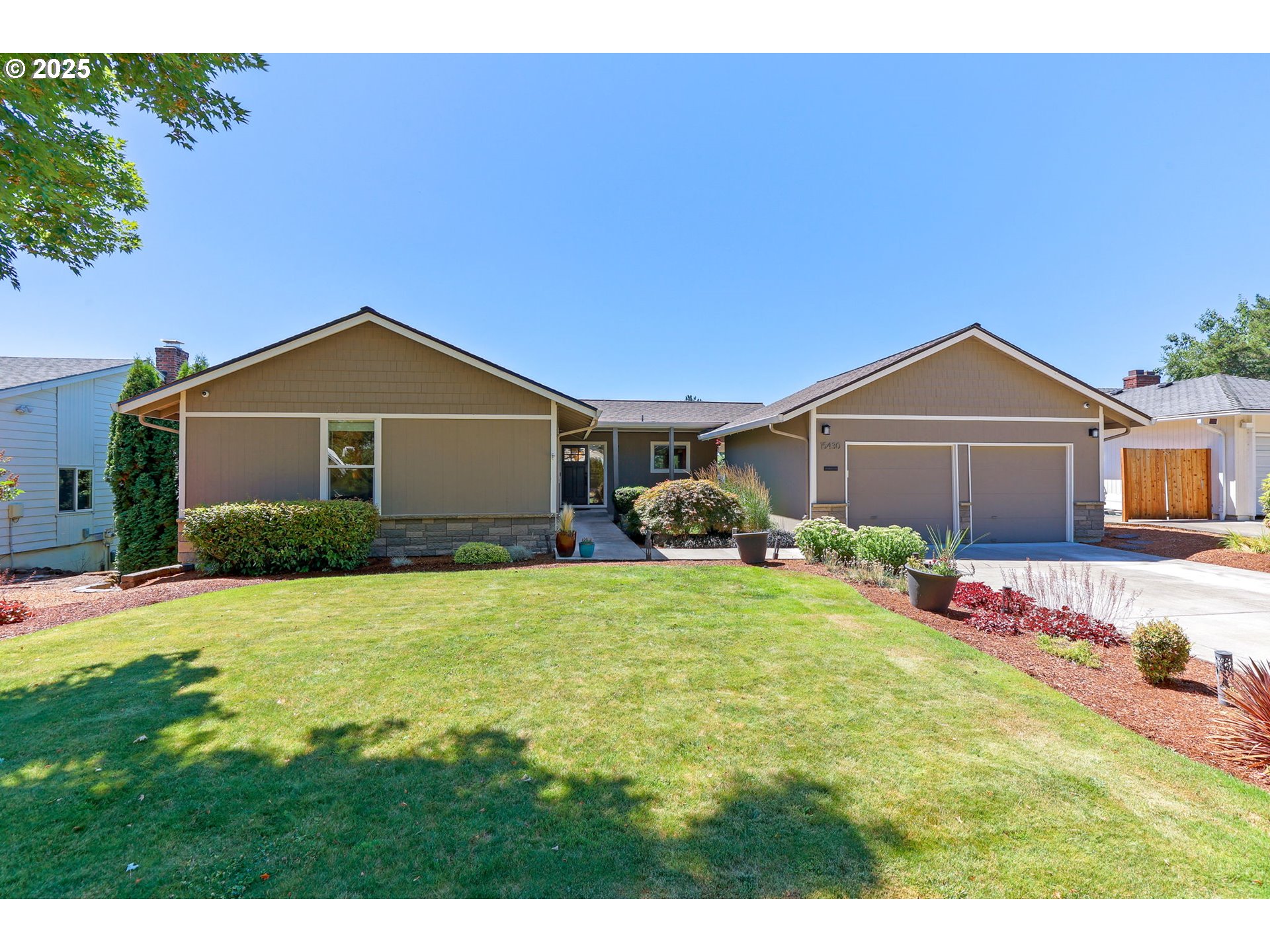 15430 NW OAKHILLS DR