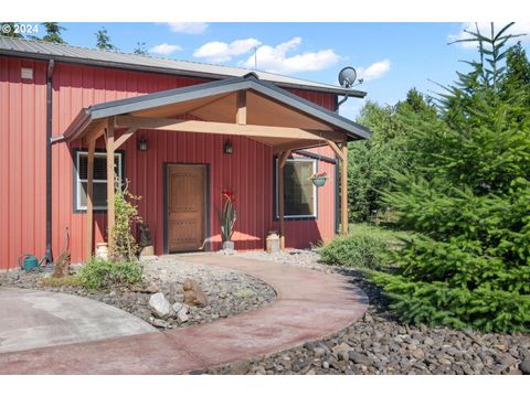 A home in Newberg