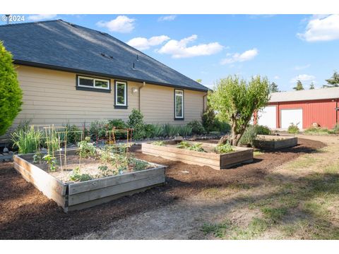 A home in Newberg