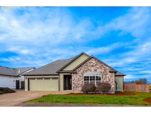 Tiny photo for 118 Auburn Ln, Creswell, OR 97426 (MLS # 154111965)