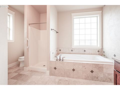 Tiny photo for 118 Auburn Ln, Creswell, OR 97426 (MLS # 154111965)