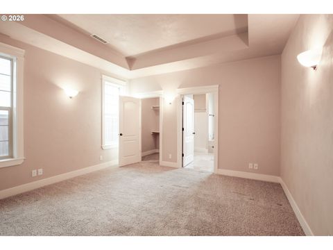 Tiny photo for 118 Auburn Ln, Creswell, OR 97426 (MLS # 154111965)