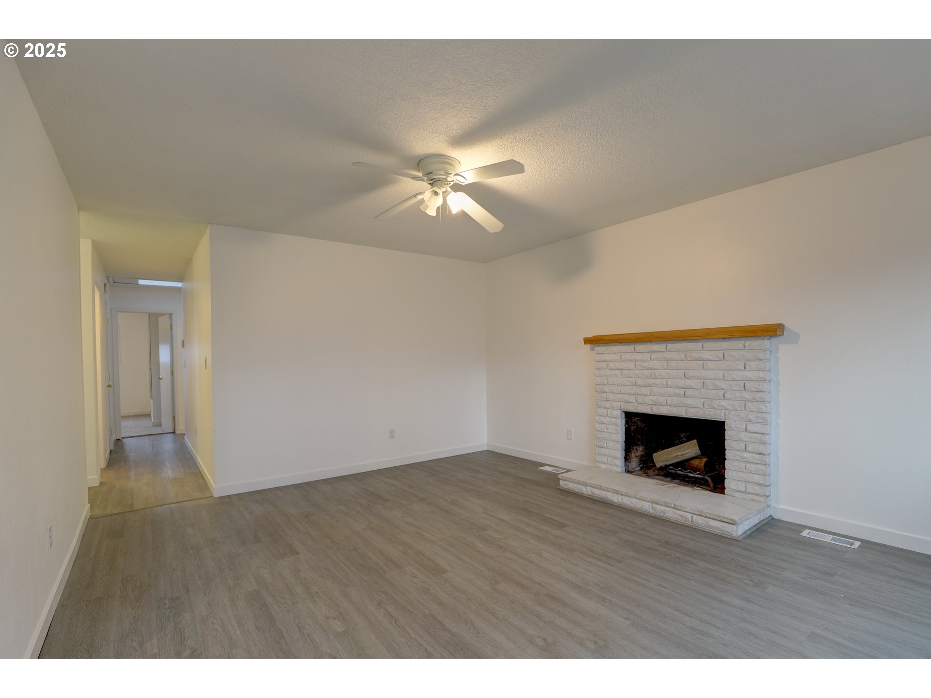 3414 COLUMBIA VIEW DR