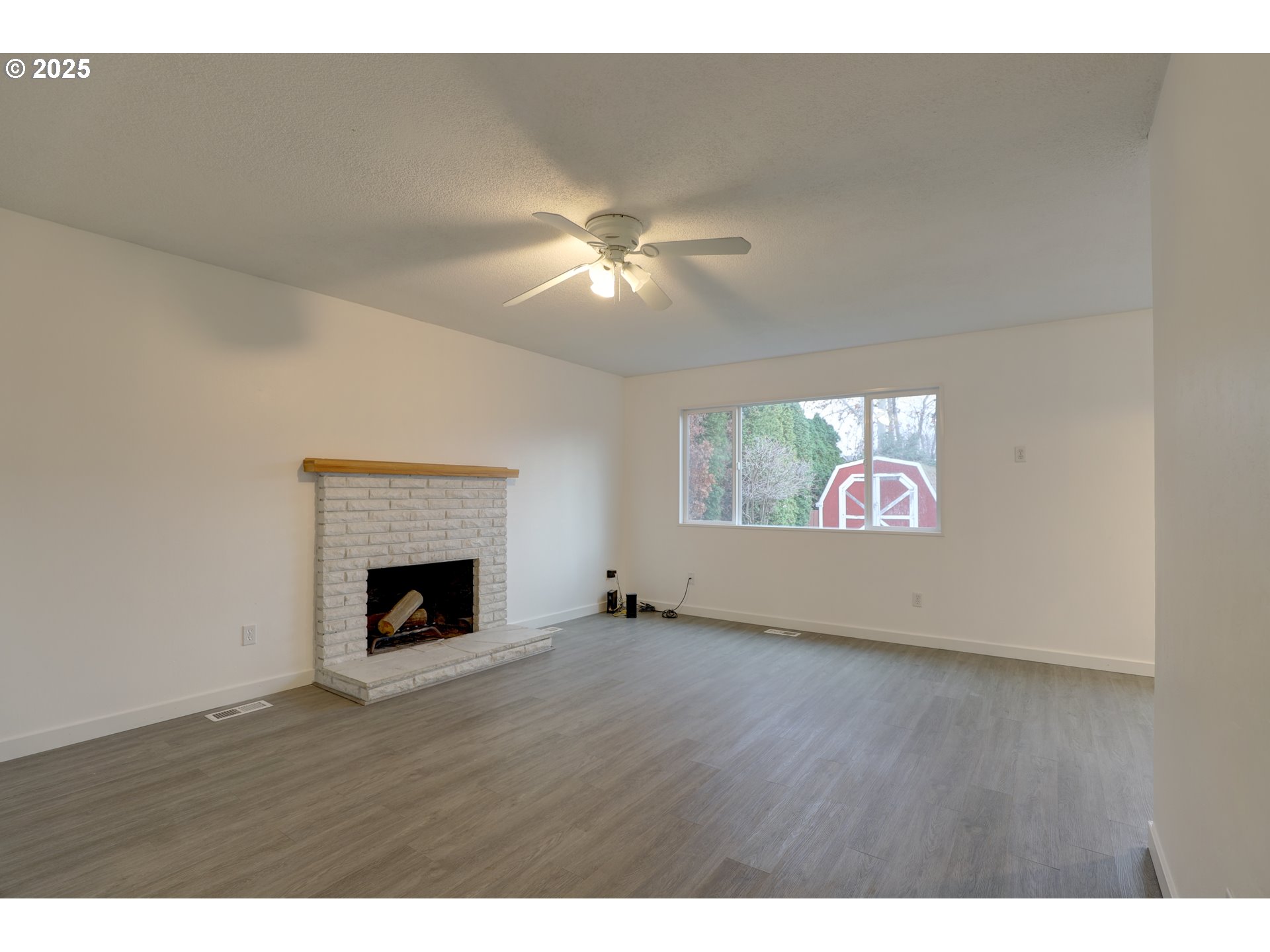 3414 COLUMBIA VIEW DR