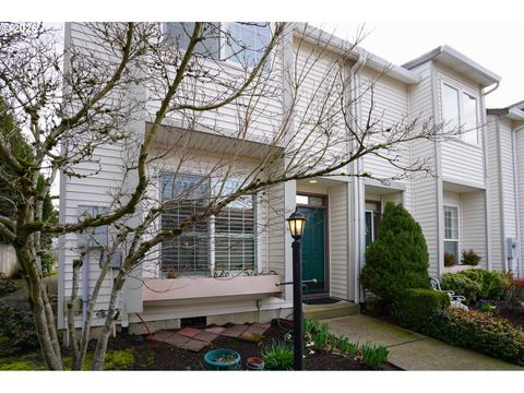 9348 SW SUTTON PL Tigard OR 97223