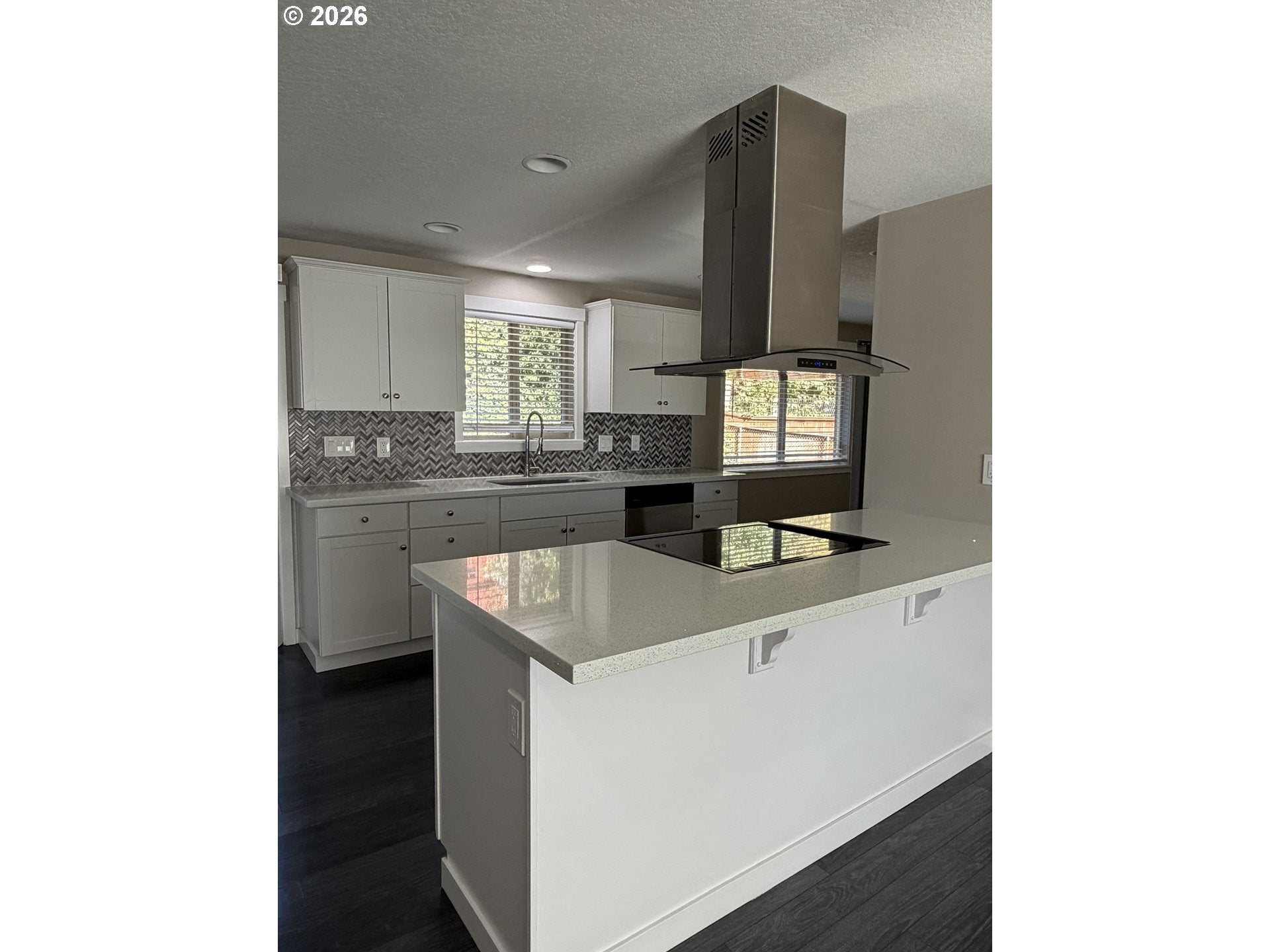706 NE 126TH ST