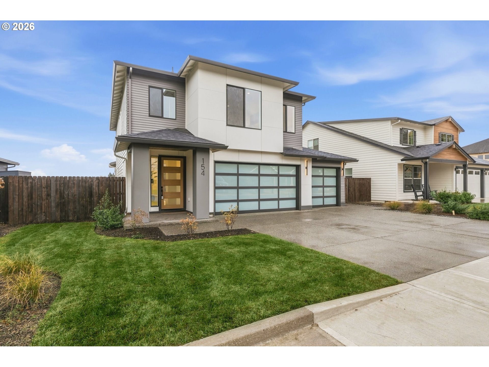 154 E AIREDALE AVE