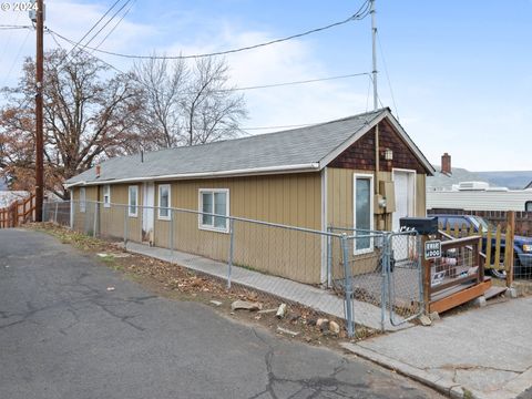 A home in The Dalles